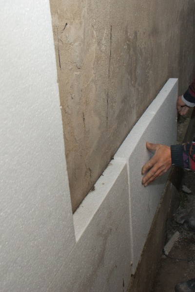 Fixarea penoplex la caracteristicile materialului peretelui, instrucțiuni de izolare, recomandări utile