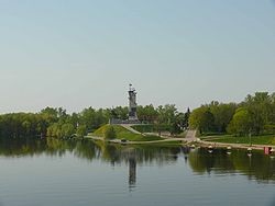 Monumentul victoriei (marele Novgorod) este