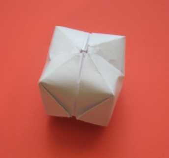 Origami víz bomba