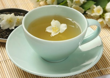 Fogyás segítségével a zöld tea, a juttatások és a hatékonyság