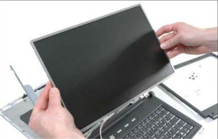 Cauzele defecțiunilor la monitorul laptopului