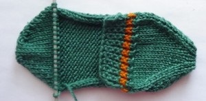 Cel mai simplu mod de a tricota șosete pe două spite fără cusături