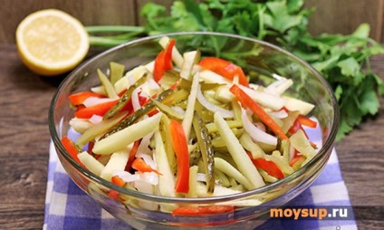 Saláta „Prága” marha-és savanyúsággal - akár lépésről lépésre főzés