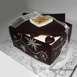 Cutie de ciocolată - design torták