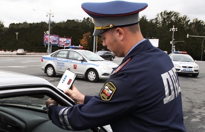 Штраф за тонування - чим загрожує водієві тонування автомобіля відповідно до закону КпАП