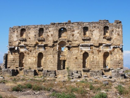 Oldalsó és környéke (Aspendos és Perge)