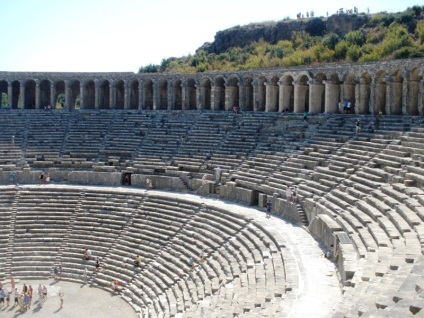 Oldalsó és környéke (Aspendos és Perge)