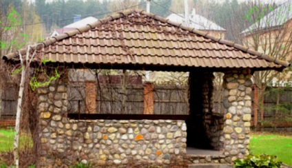 Construirea unui pavilion de piatră cu propriile mâini - capriciu feminin