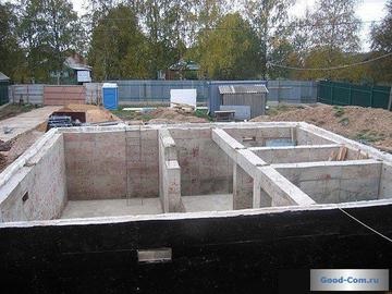 Construirea unei case de blocuri de beton cu propriile mâini