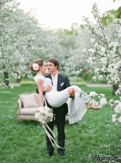 Nunta în primăvară - o dată pe an grădinile înflorește