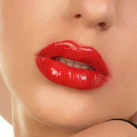 Creșterea buzelor în prețurile rujurilor, întinerirea pielii