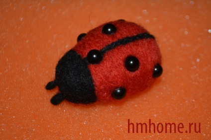 Broken Brooch Ladybug - Casa de făcut manual