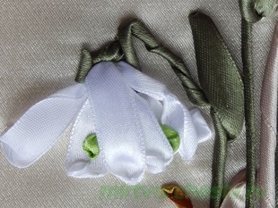 Broderie cu panglici - snowdrops - 24 iunie 2014 - clasa maestru - lumea creativității - concursuri pentru copii și