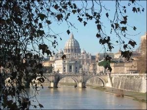 Gara Termini din Roma pentru confort, hoteluri, cumpărături, transport și excursii