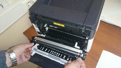 Cseréje törött fogaskerék a fejlődő egység Kyocera DV-1110 - kompatibilis kellék (KYOCERA FS-1040 javítás) Cseréje törött fogaskerék a fejlődő egység Kyocera DV-1110 - kompatibilis kellék