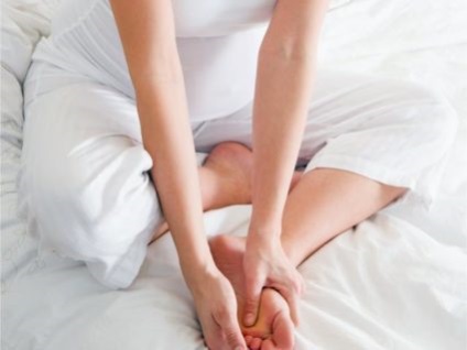 Picioarele sunt dureri în timpul sarcinii cu ceea ce este conectat, cum să eliminați acest simptom