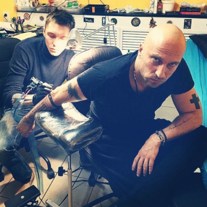 Dmitry Nagiyev a umplut un nou tatuaj