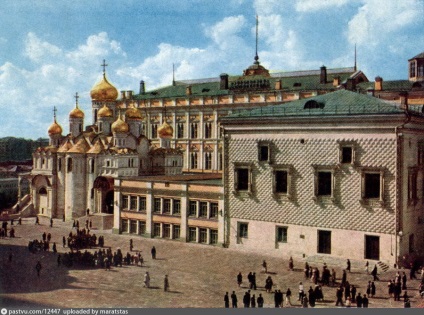 Camera fată a istoriei și fotografiei din Kremlinul Moscovei
