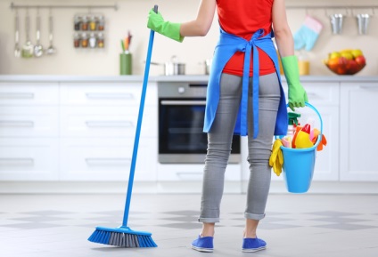 Cum să spălați podeaua din bucătărie