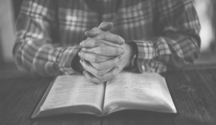Cum să depășească obiceiul de a fi distras în timpul rugăciunii