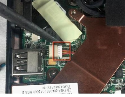 Cum să dezasamblați laptopul asus eee pc 1018p, curățați-l de praf și înlocuiți ventilatorul