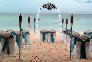 Cum să aranjezi o nuntă în mijlocul oceanului