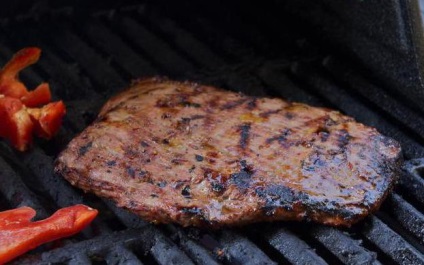 Hogyan válasszuk ki és főzzük lágyék steak
