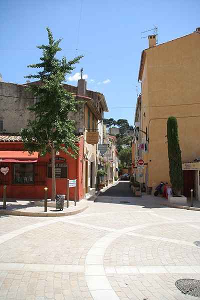 Cassis - egy paradicsom lábánál Marseille, szeretnek repülni