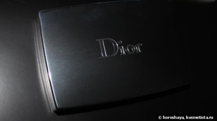 Компактна пудра-основа «природне сяйво» dior diorskin nude compact natural glow radiant