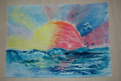 Áttekintés osztályok izo (festés viasszal ceruzák) az előkészítő csoport „Tengeri Sunset”