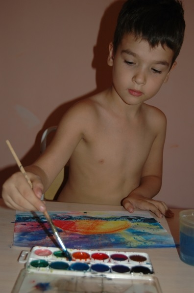 Áttekintés osztályok izo (festés viasszal ceruzák) az előkészítő csoport „Tengeri Sunset”