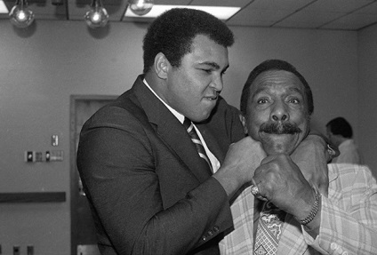 A legendás ökölvívó Muhammad Ali meghalt 75. életévben, az ökölvívás és MMA sport