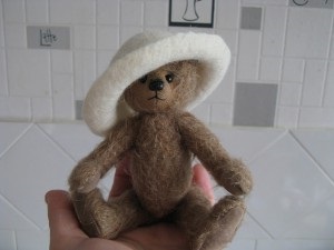 Mesterkurzus - díszes kalap a medve, egy blog a szerző Teddy medvék