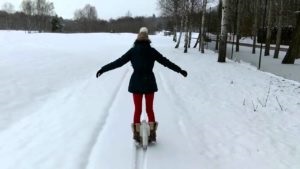 Este posibil să călăriți o mono-roată în timpul iernii pe zăpadă - giroscop, segway