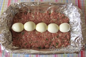 Meatloaf cu ouă în cuptor
