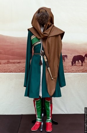Costumul Național de Adjug (Circassian)