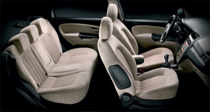 Noua linie Fiat 2012, poze si pret fiat linea 2013, dimensiuni, clearance-ul, specificatii si consum