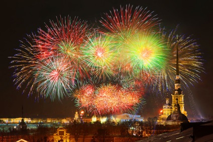 Anul Nou în Sankt Petersburg 2017, preturi, hoteluri, programe
