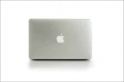 Преглед ябълка MacBook Air през 2010 г. (11, 6 