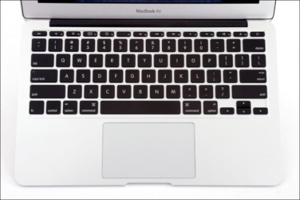 Revizuirea mărului MacBook Air 2010 (11, 6 