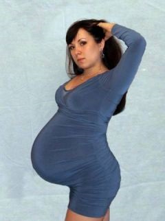 Miért terhes nők különböznek dagadó hasa a terhesség alatt