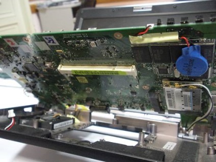 Demontarea asus eee 900, articole utile din itcomplex