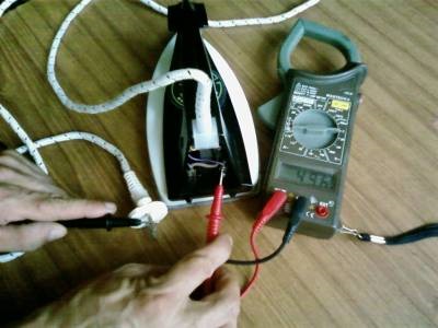 Repararea fierului electric