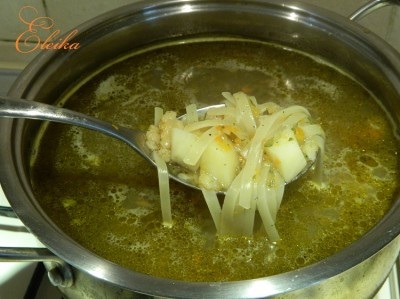 Supă de pește cu fidea și castraveți murate - portal culinar