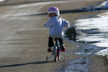 Hét ok, amiért egy kerékpár hasznos a gyermek számára - itmama