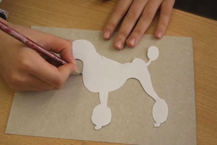 A kutya, jelképe az új 2018-a kezét az óvodában és az iskolában hogyan kézműves kutya