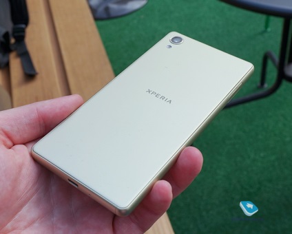 Sony xperia x - primul aspect