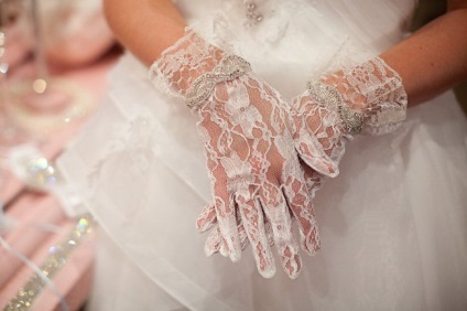 Mănuși de nuntă cum să poarte, moda