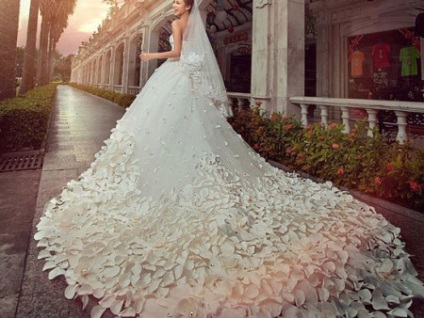 Modele de moda rochii de nunta 2016