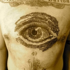 Tatuaj în stilul de gravare, fotografii și schițe